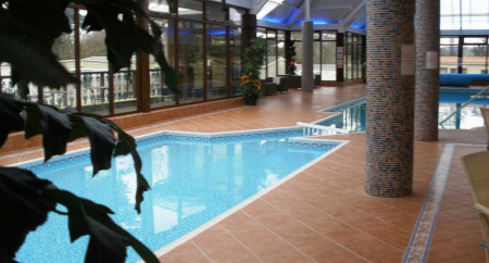 Lyons Eryl Hall Caravan Park heated swimmimg pool