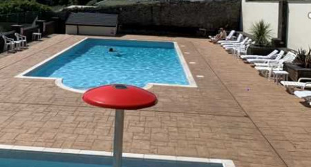 Heated outdoor swimming pools