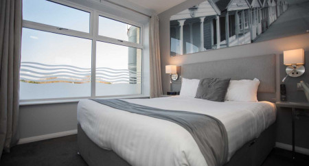 Tingdene Waterside Park Hotel 4
